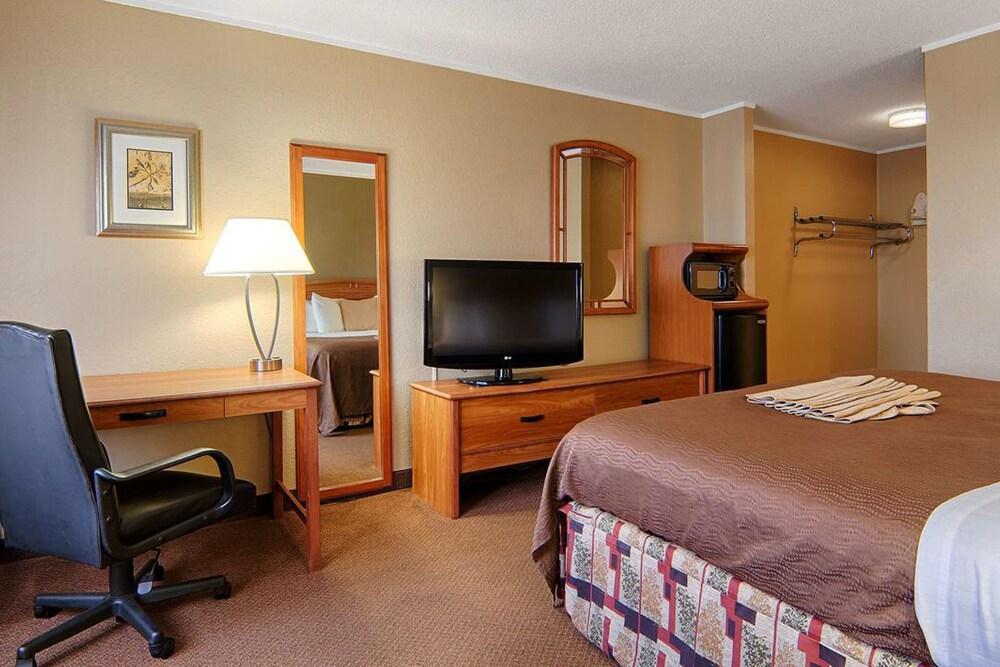 Norwood Inn & Suites Mankato North Mankato Eksteriør billede