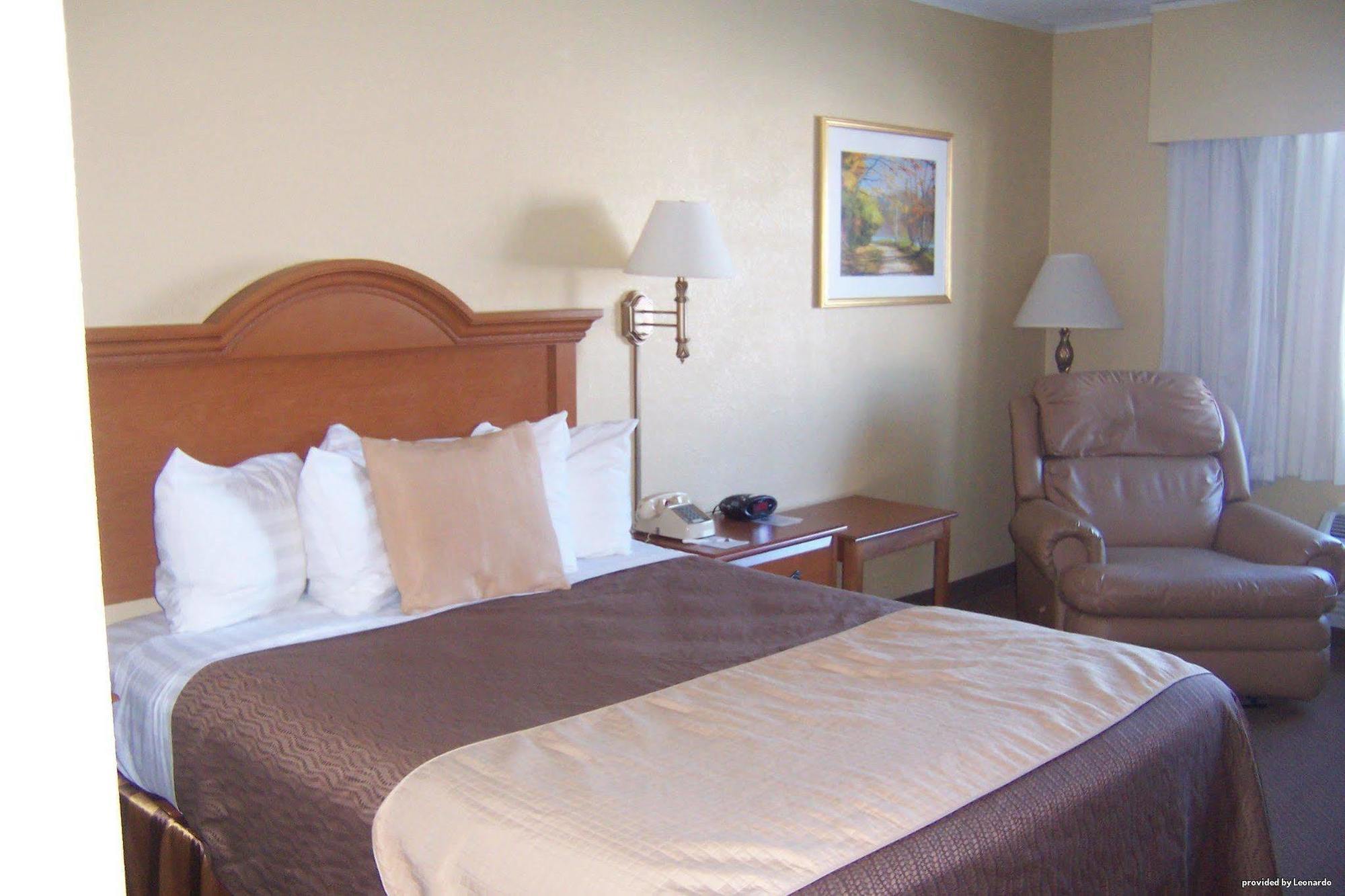 Norwood Inn & Suites Mankato North Mankato Eksteriør billede